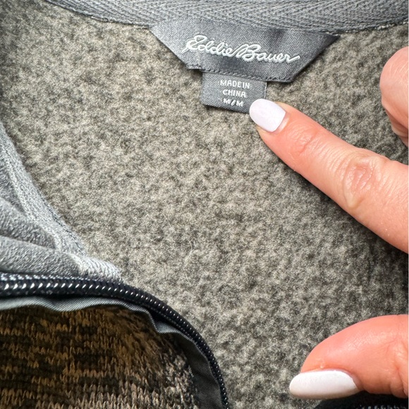Eddie Bauer men sweater size Medium - Picture 3 of 7